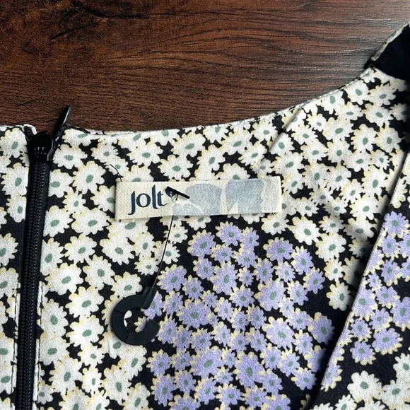 Jolt Floral Print Dress | Mini Dress | Flower Print | Daisy - Picture 5 of 7